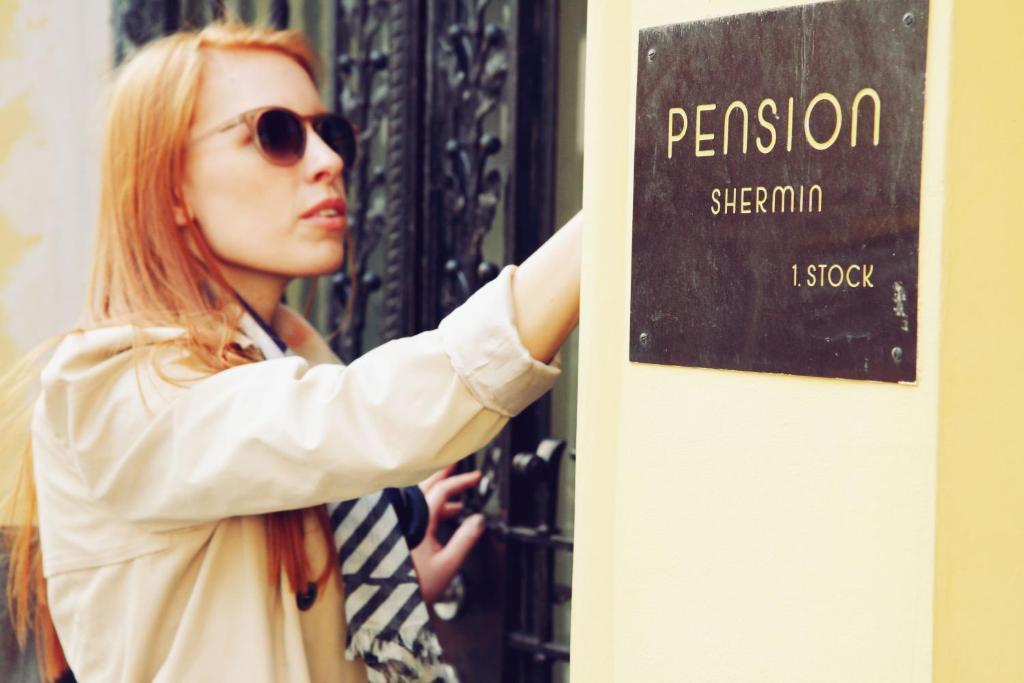 Saint Shermin Bed Breakfast & Champagne Viena Exterior foto